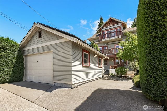 1411 10th Avenue W, Seattle, WA 98119