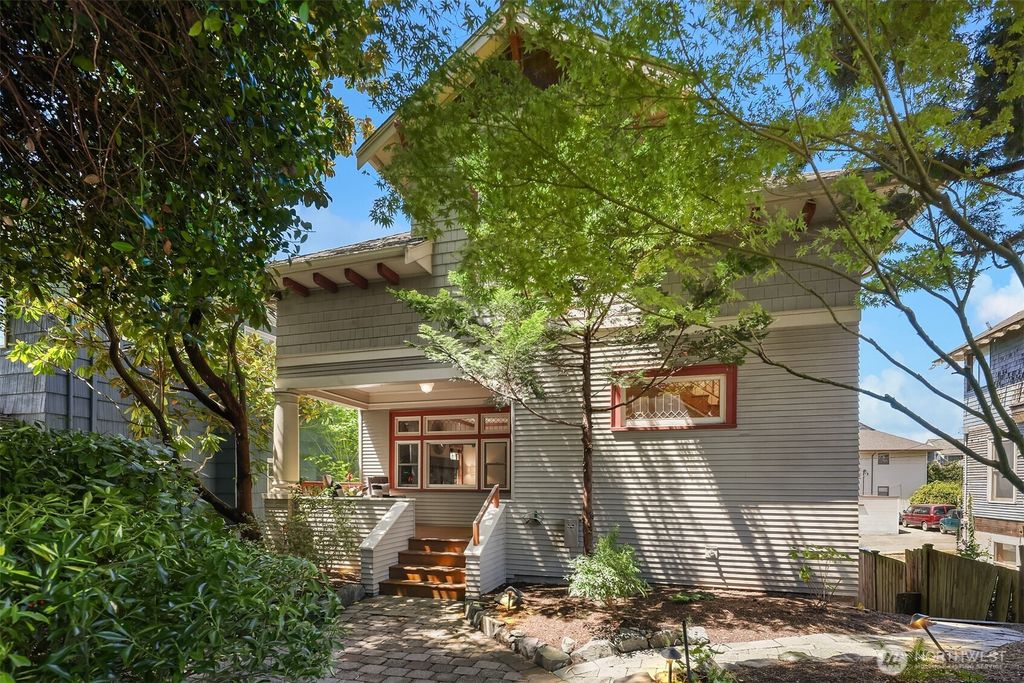 1411 10th Avenue W, Seattle, WA 98119