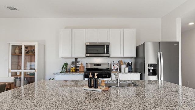 443 Frogmore LOOP, Uhland, TX 78640