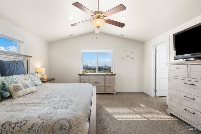 16 N Caracaras Way, Eagle, ID 83616