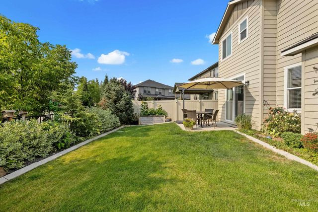 16 N Caracaras Way, Eagle, ID 83616