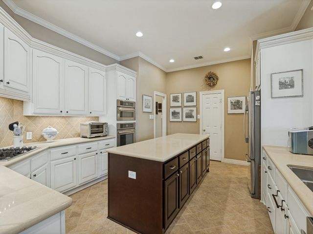 604 Barkley Drive, Mckinney, TX 75071