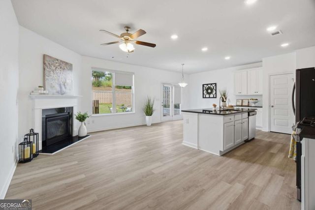 3713 Prospect Point Drive, Oakwood, GA 30566