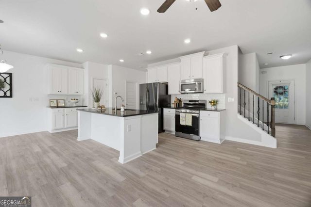 3713 Prospect Point Drive, Oakwood, GA 30566