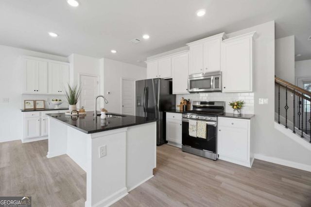 3713 Prospect Point Drive, Oakwood, GA 30566