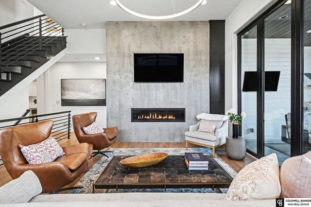 21810 Dorcas Street, Elkhorn, NE 68022