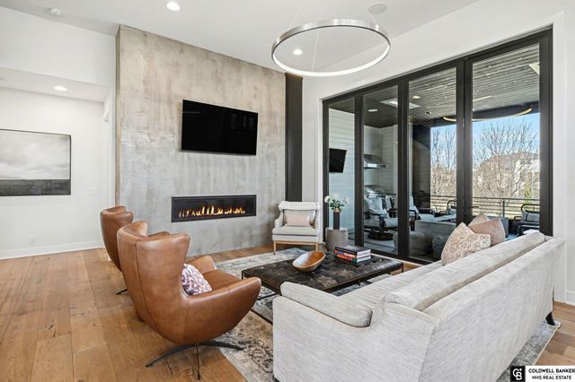 21810 Dorcas Street, Elkhorn, NE 68022