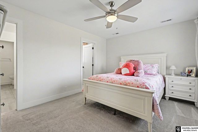 21810 Dorcas Street, Elkhorn, NE 68022