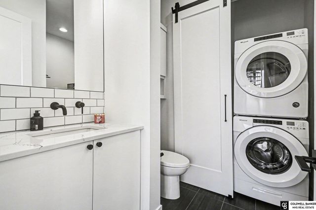 21810 Dorcas Street, Elkhorn, NE 68022