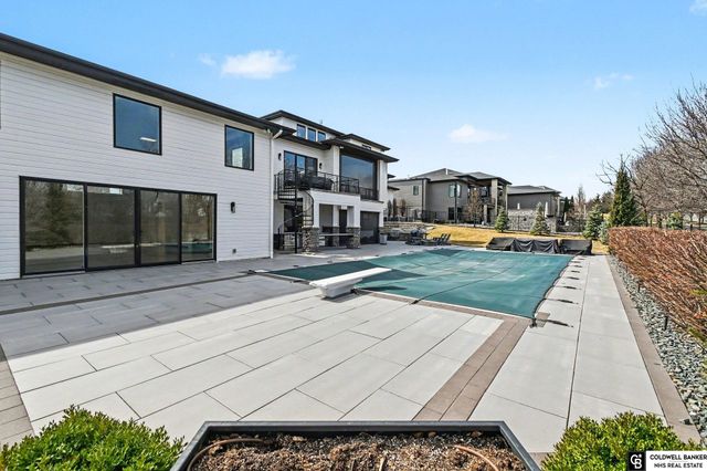 21810 Dorcas Street, Elkhorn, NE 68022