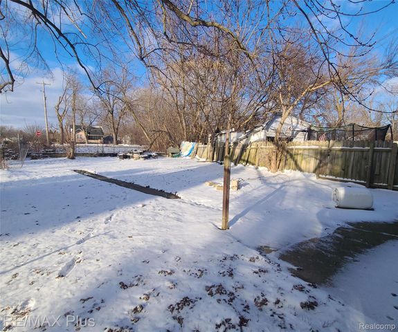 1062 Tremont Avenue, Mt. Morris Township, MI 48505