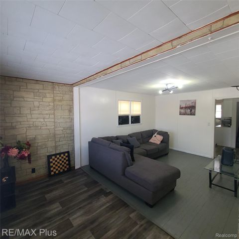 1062 Tremont Avenue, Mt. Morris Township, MI 48505