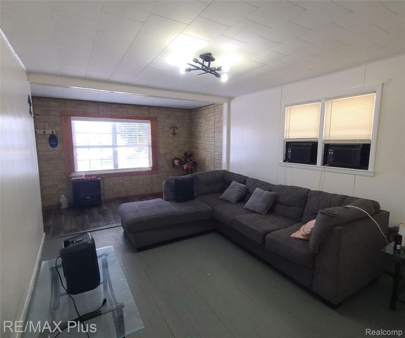 1062 Tremont Avenue, Mt. Morris Township, MI 48505