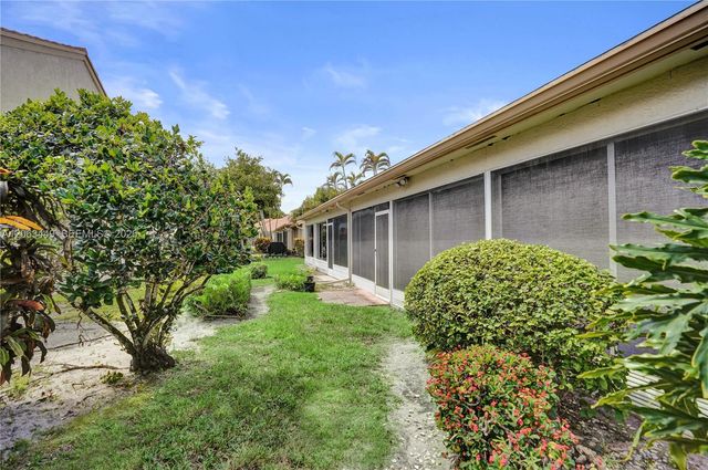 7566 Red Ruby Drive, Delray Beach, FL 33446