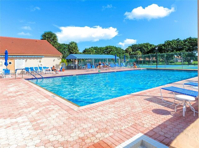 7566 Red Ruby Drive, Delray Beach, FL 33446