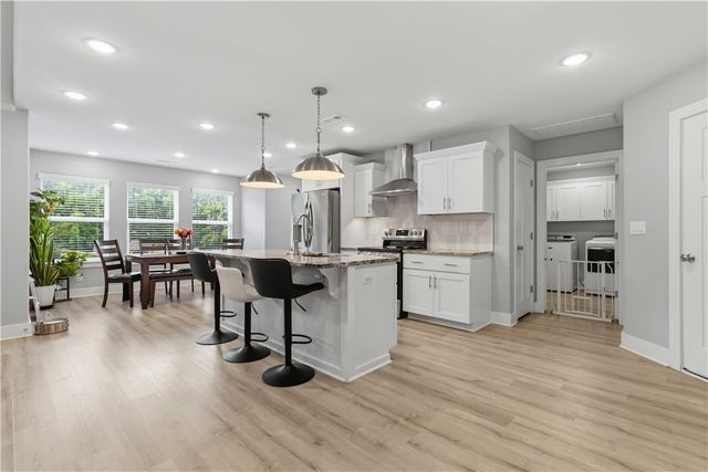 1045 W Garland Street, Siloam Springs, AR 72761
