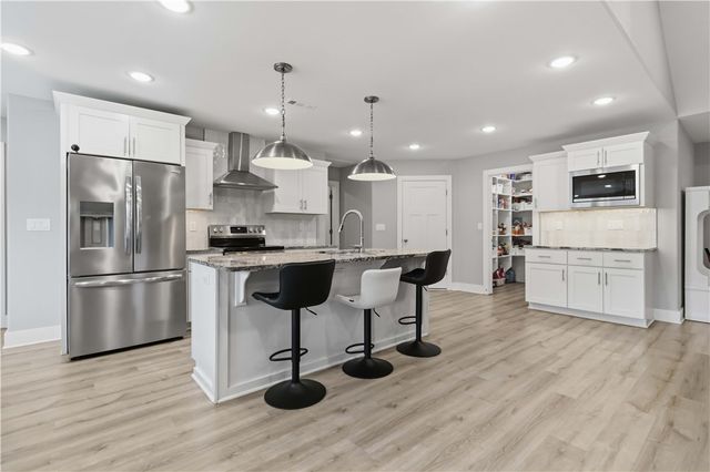 1045 W Garland Street, Siloam Springs, AR 72761