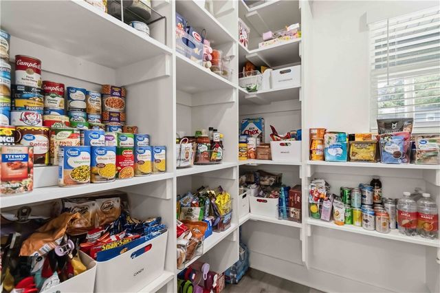 1045 W Garland Street, Siloam Springs, AR 72761