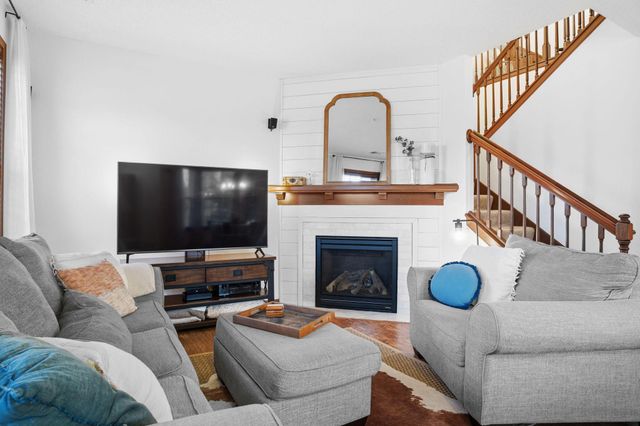 17390 72nd Avenue N 1301, Maple Grove, MN 55311