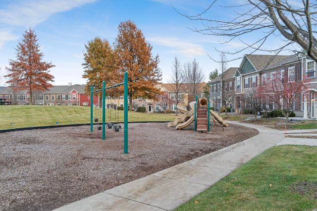 17390 72nd Avenue N 1301, Maple Grove, MN 55311