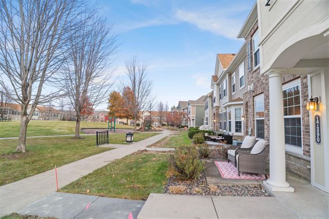 17390 72nd Avenue N 1301, Maple Grove, MN 55311
