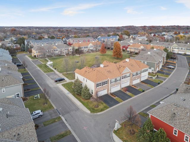 17390 72nd Avenue N 1301, Maple Grove, MN 55311