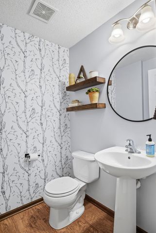 17390 72nd Avenue N 1301, Maple Grove, MN 55311