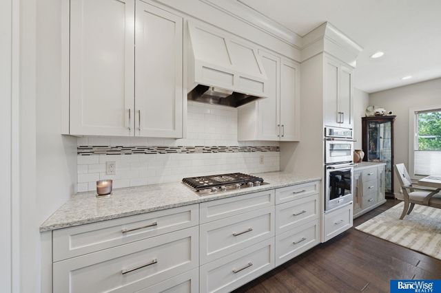 9333 Blackwood Avenue, Lincoln, NE 68526