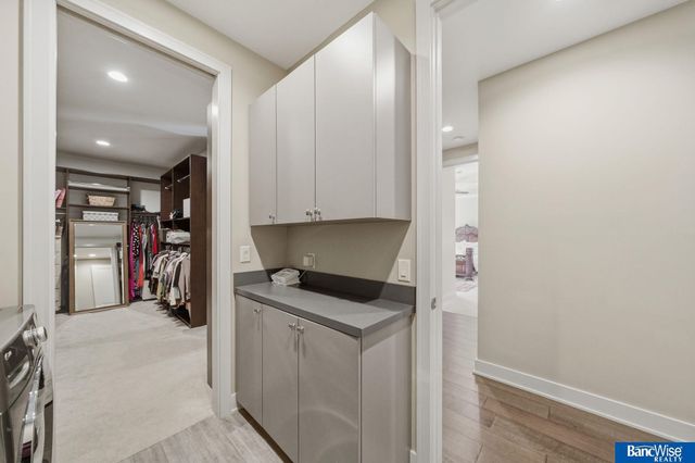 9333 Blackwood Avenue, Lincoln, NE 68526