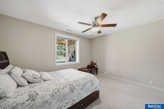 9333 Blackwood Avenue, Lincoln, NE 68526