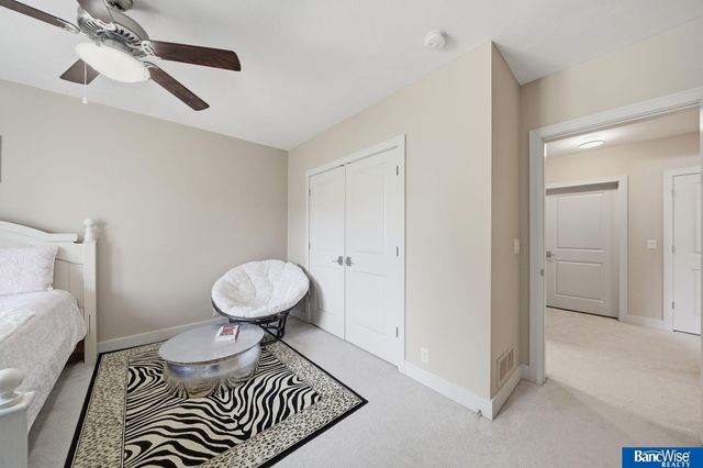 9333 Blackwood Avenue, Lincoln, NE 68526