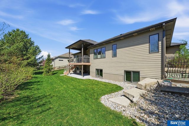 9333 Blackwood Avenue, Lincoln, NE 68526