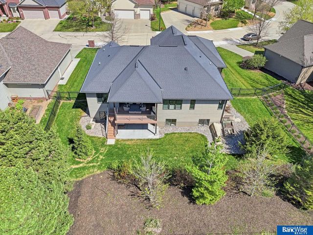 9333 Blackwood Avenue, Lincoln, NE 68526