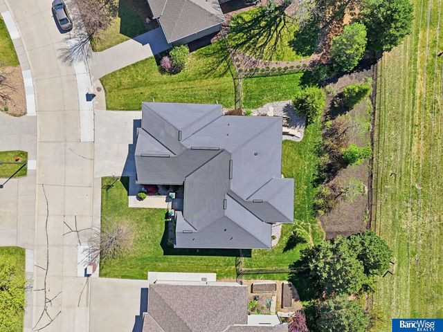 9333 Blackwood Avenue, Lincoln, NE 68526
