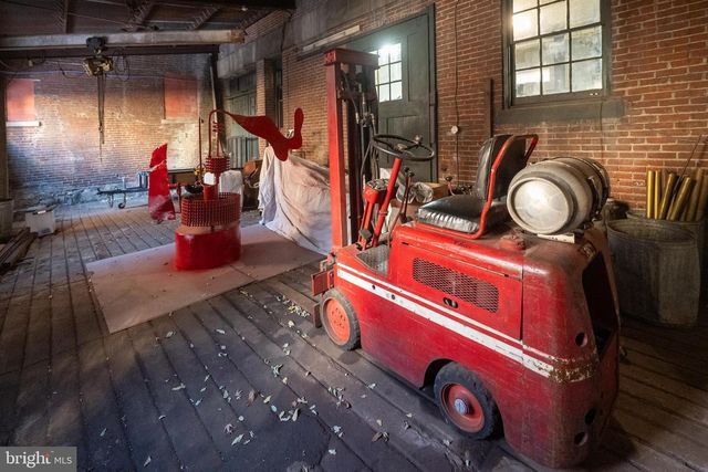 230 FERRY ST, Easton, PA 18042