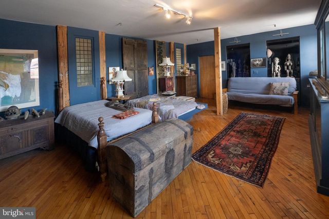 230 FERRY ST, Easton, PA 18042