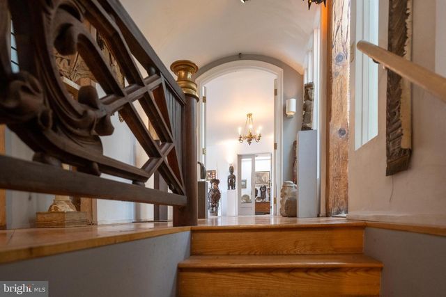 230 FERRY ST, Easton, PA 18042