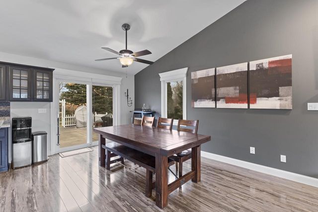 W310S2748 Wild Rose LANE, Waukesha, WI 53188