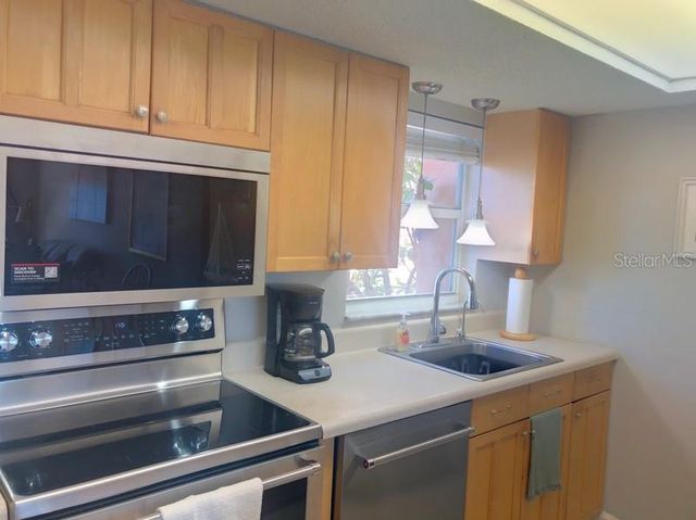 1358 ROCK DOVE COURT 7, Punta Gorda, FL 33950