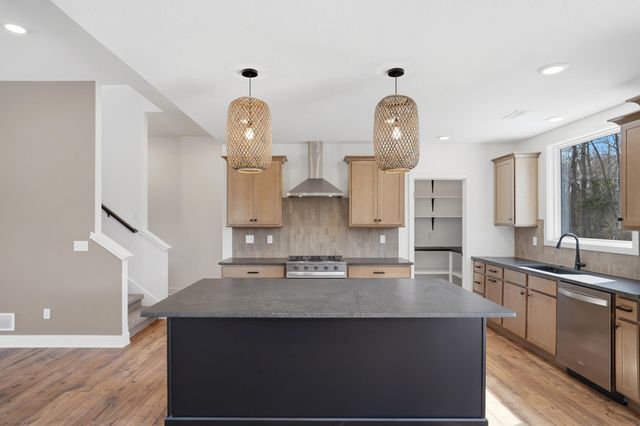 4509 VECCHI LN, Columbia, MO 65203