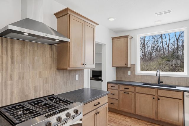 4509 VECCHI LN, Columbia, MO 65203