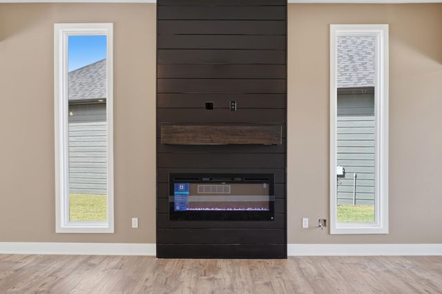 4509 VECCHI LN, Columbia, MO 65203