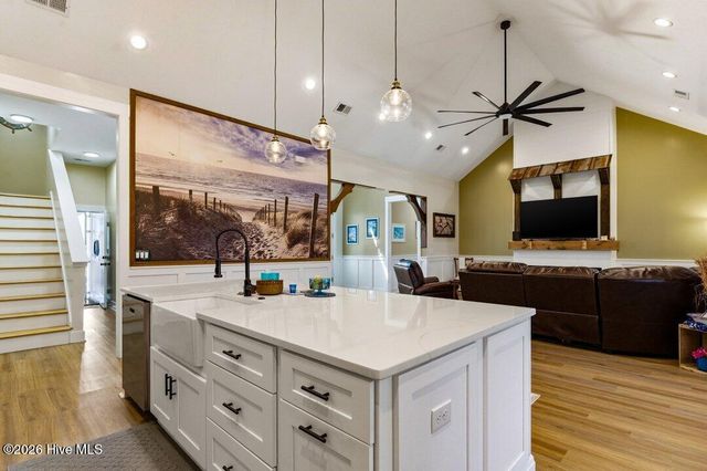 1220 N Middleton Drive NW, Calabash, NC 28467