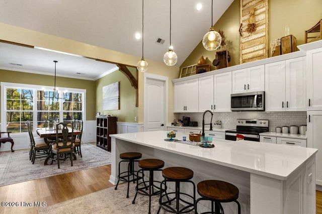 1220 N Middleton Drive NW, Calabash, NC 28467