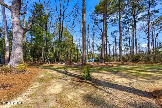 1220 N Middleton Drive NW, Calabash, NC 28467