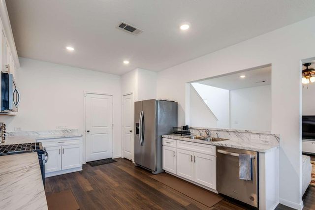 25829 Hedgerow Drive, Magnolia, TX 77355