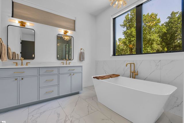 725 Bennett Street, Greenville, SC 29609