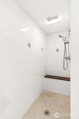 17220 Sylvester Road SW, Normandy Park, WA 98166