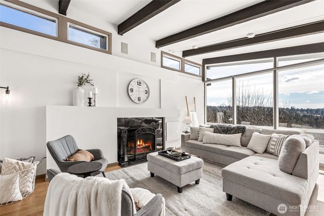 17220 Sylvester Road SW, Normandy Park, WA 98166