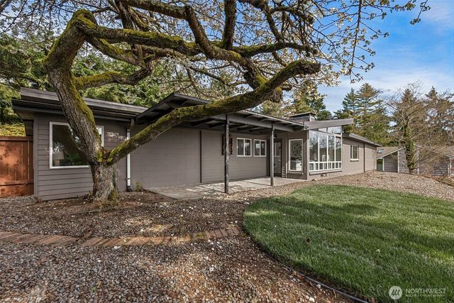 17220 Sylvester Road SW, Normandy Park, WA 98166